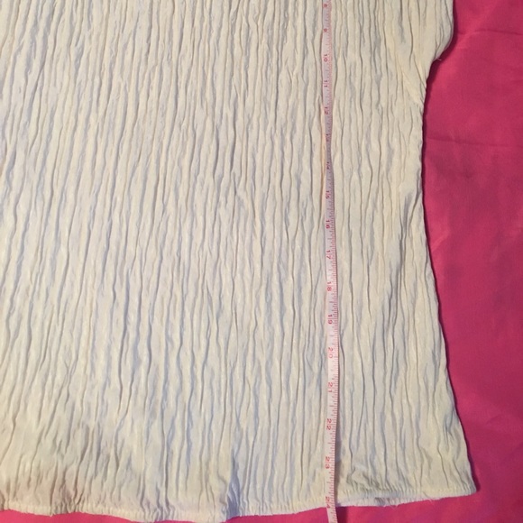 Ivory Shell-Type Blouse - Picture 2 of 4